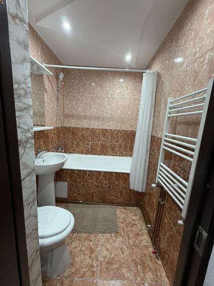 Inchiriez apartament 2 camere - 4