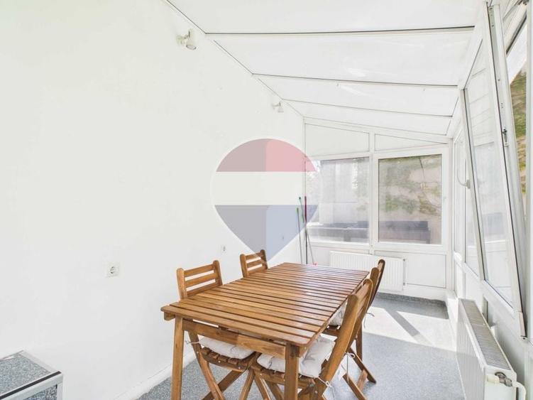 Apartament cu 4 camere decomandat, mobilat în Dorobanți