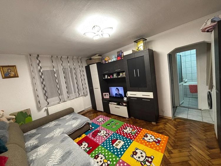 Apartament cu 2 camere semidecomandat în Central