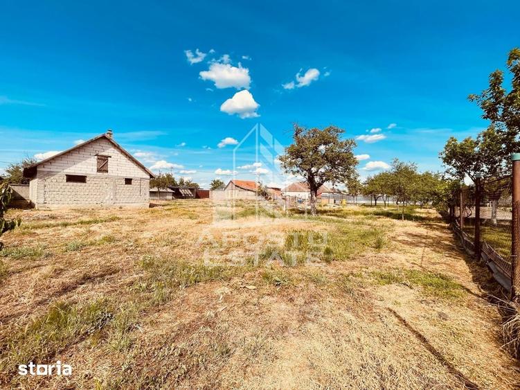 Casă cu 2 camere cu Teren 1472 Mp în Central