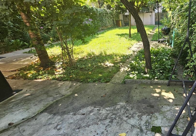 Apartament cu 6 camere în Kiseleff