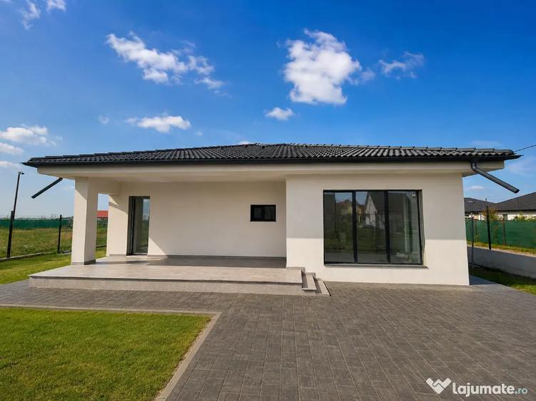 Casă cu 4 camere cu Teren 500 Mp în Sânpetru