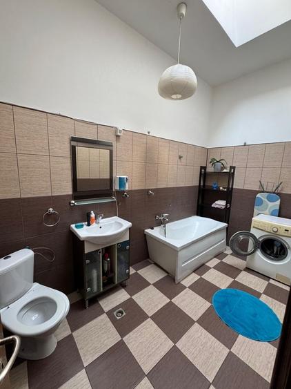 Apartament cu 2 camere decomandat în Obor