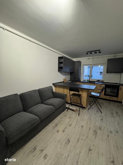Apartament cu 2 camere în Apărătorii Patriei