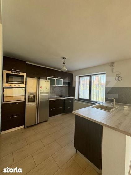 Casă cu 6 camere cu Teren 1654 Mp în Aninoasa