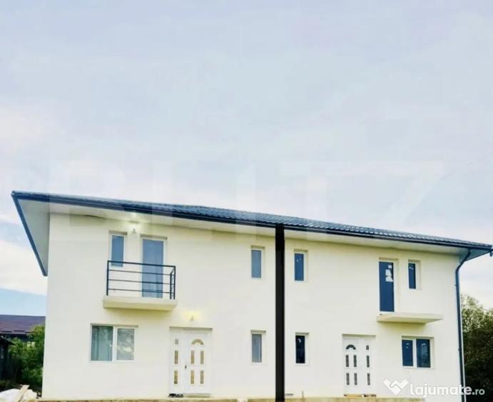 Casă cu 7 camere cu Teren 700 Mp în Mintiu Gherlii