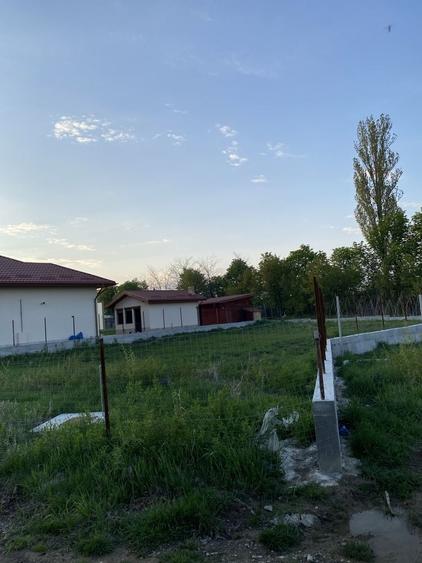 Teren de 800 mp, în Humulești