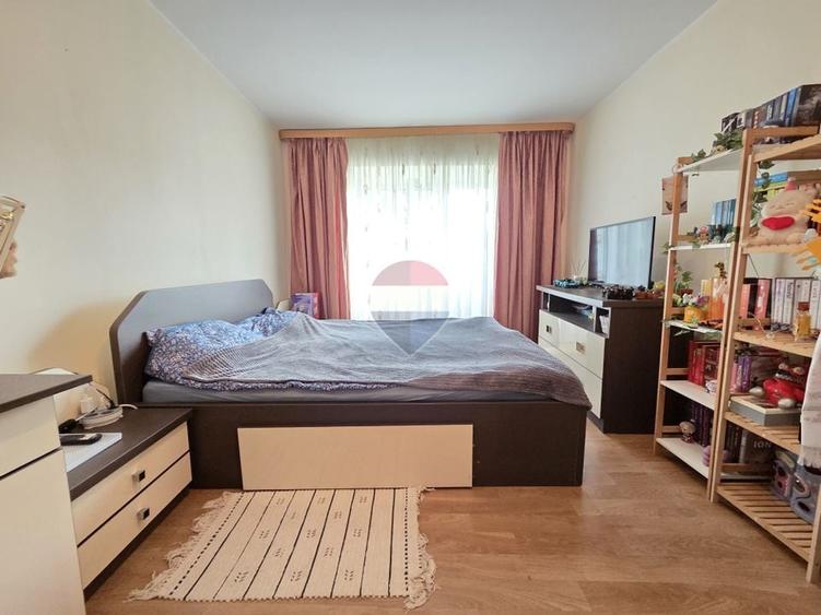 Apartament cu 2 camere decomandat, mobilat în Central