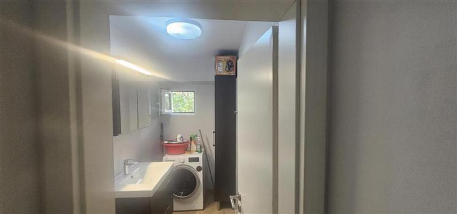 Apartament cu 3 camere decomandat, mobilat în Unirii