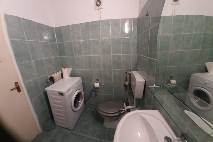 Apartament cu 2 camere decomandat în Teiul Doamnei