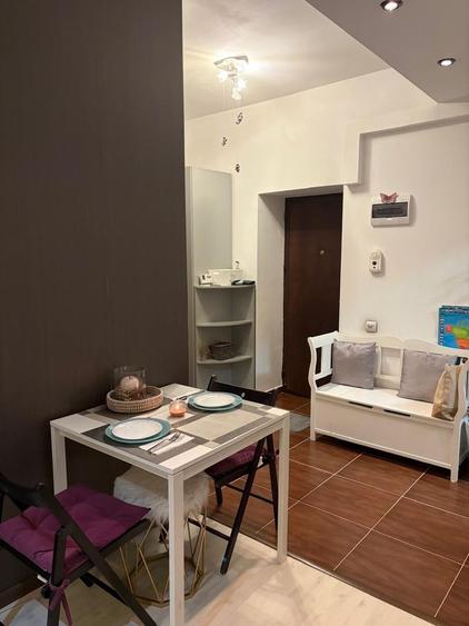 Apartament cu 2 camere decomandat, mobilat în Vatra Luminoasă