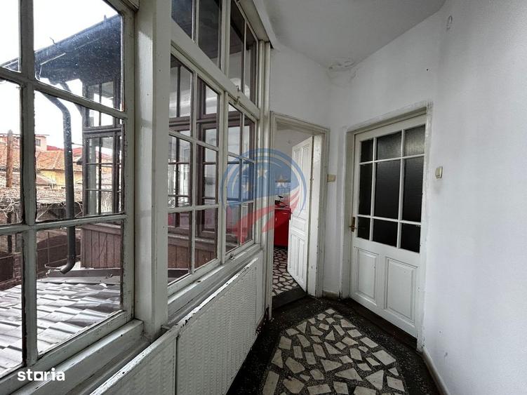 Casă cu 4 camere în Ultracentral