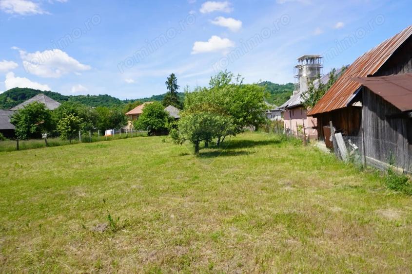 Casă cu 3 camere cu Teren 1922 Mp în Săliște