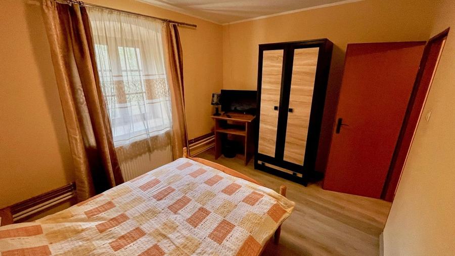 Casă individuală cu 5 camere cu Canalizare în Țelna