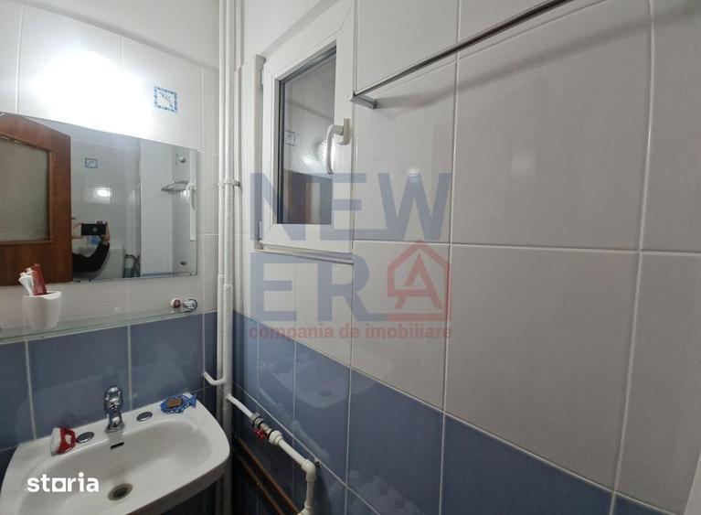 Apartament cu 4 camere decomandat în Dămăroaia