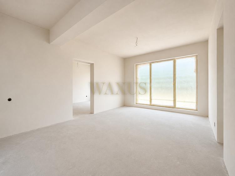 Duplex cu 6 camere cu Canalizare în Chinteni