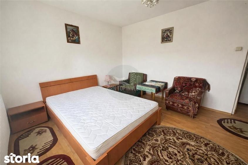 Apartament cu 3 camere decomandat, mobilat în Terezian