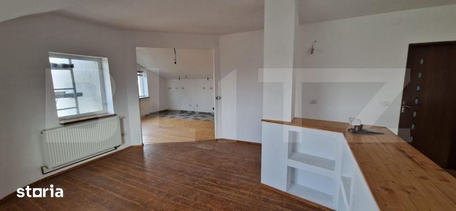 Casă cu 7 camere cu Teren 1000 Mp în Plaiul Vulcanești