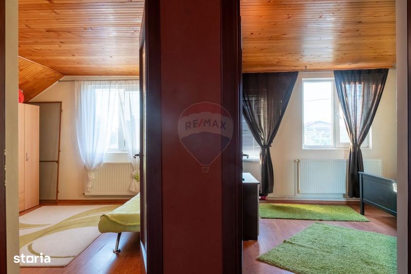 Casă cu 5 camere cu Teren 430 Mp în Central