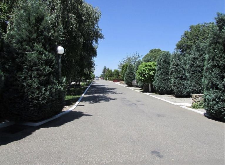 Casă cu 2 camere în Cartierul Verde