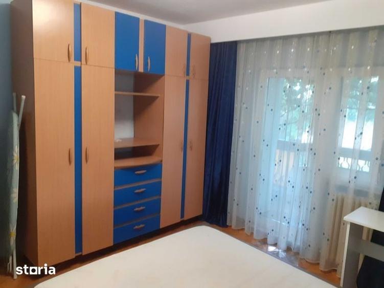 Apartament cu 3 camere decomandat în Zorilor