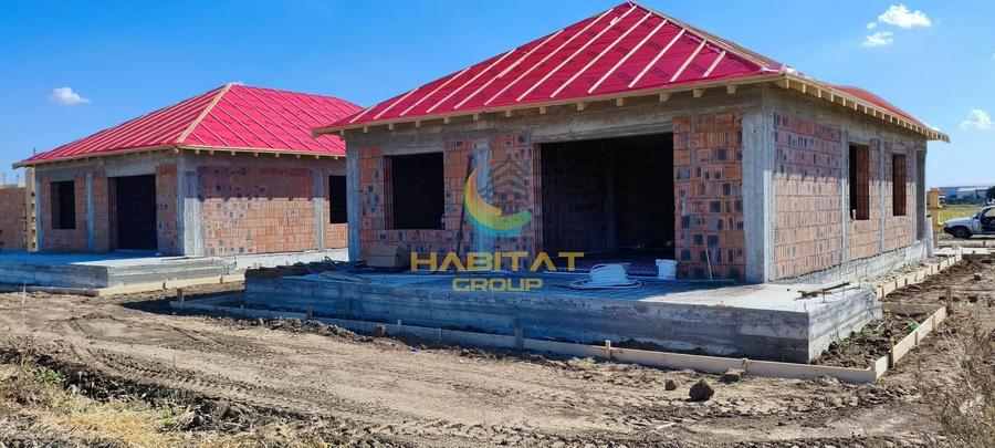 Casă individuală cu 4 camere cu Canalizare în Vidra