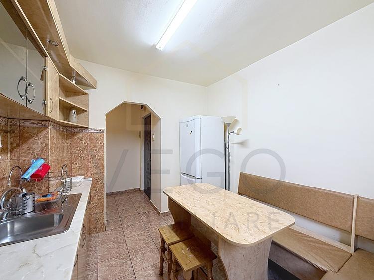 Apartament cu 2 camere semidecomandat, mobilat în Gheorgheni