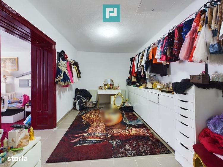 Casă cu 3 camere cu Teren 1065 Mp în Central