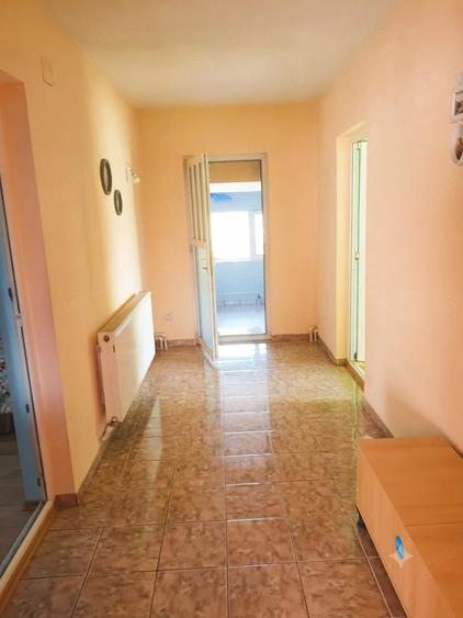 Casă cu 4 camere cu Teren 1040 Mp în Central