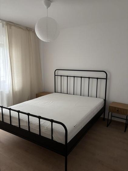 Apartament cu 2 camere semidecomandat în Iancului