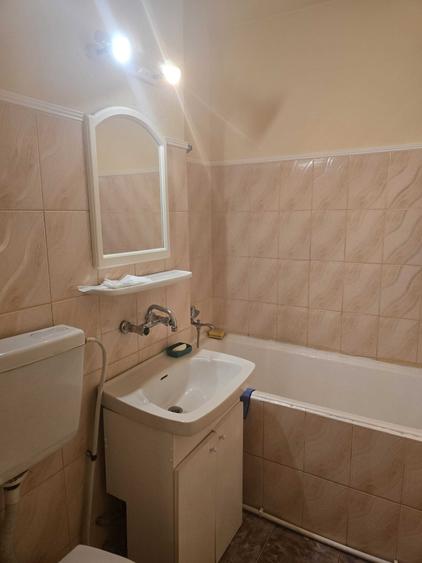 Apartament cu 2 camere semidecomandat în Independenței