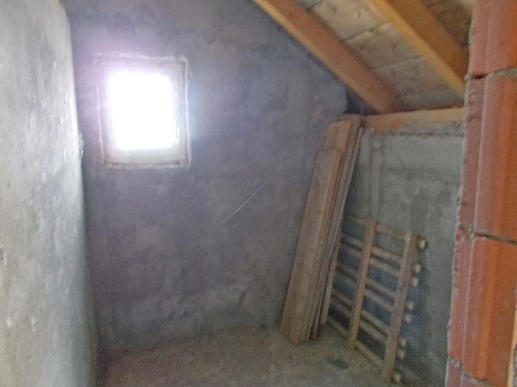 Casă individuală cu 4 camere cu Teren 760 Mp în Dudeștii Noi