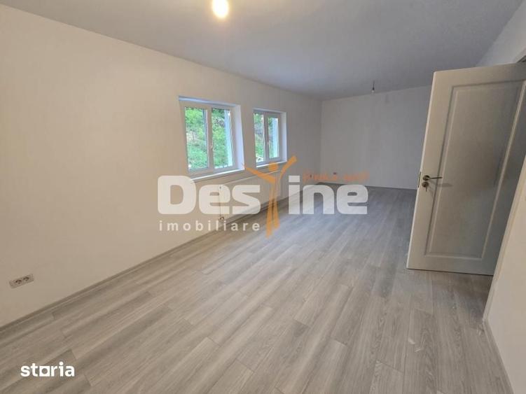 Casă cu 4 camere cu Teren 600 Mp în Valea Lupului