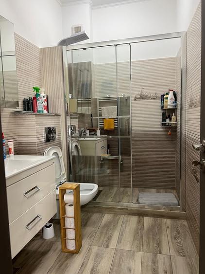 Apartament modern cu 3 camere și terasă, (optional  3 locuri parcare) -190.000 € - 36