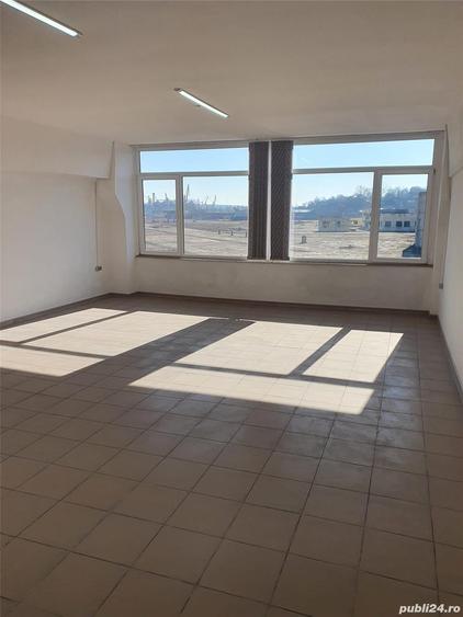 Spațiu comercial, de 15,000 mp, în Central