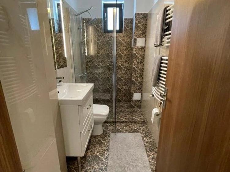 Apartament cu 2 camere decomandat în Dorobanți