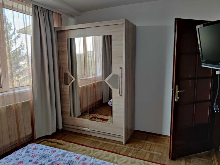 Apartament cu 2 camere semidecomandat în Complex Studențesc