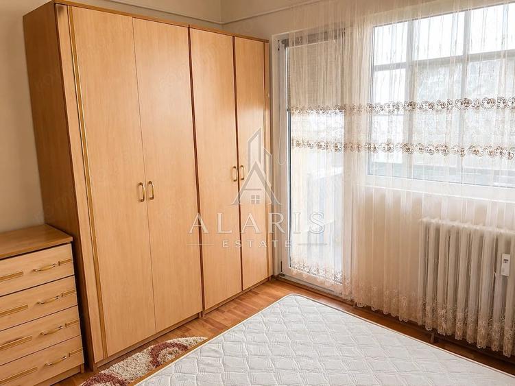 Apartament cu 3 camere semidecomandat în Central