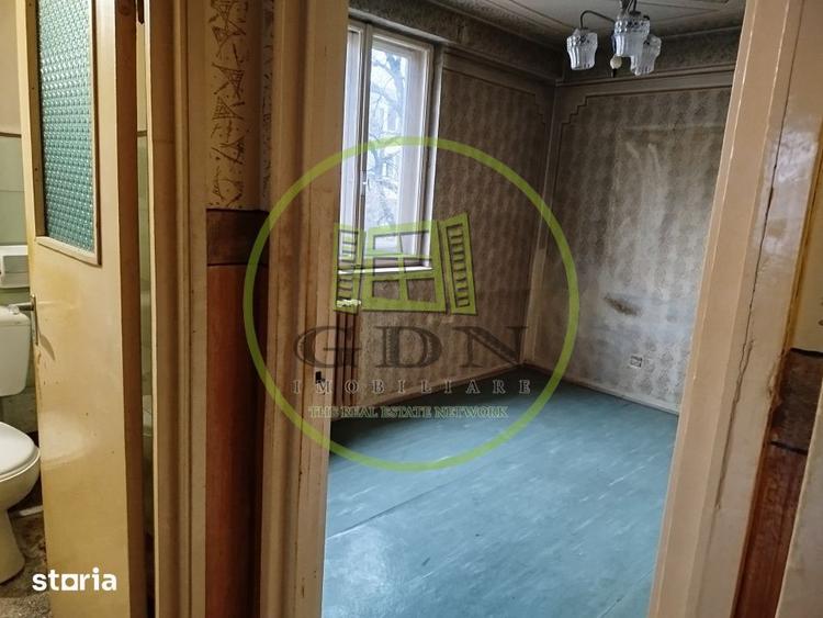 Apartament cu 4 camere semidecomandat în Decebal