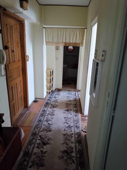 Apartament cu 2 camere decomandat în Est