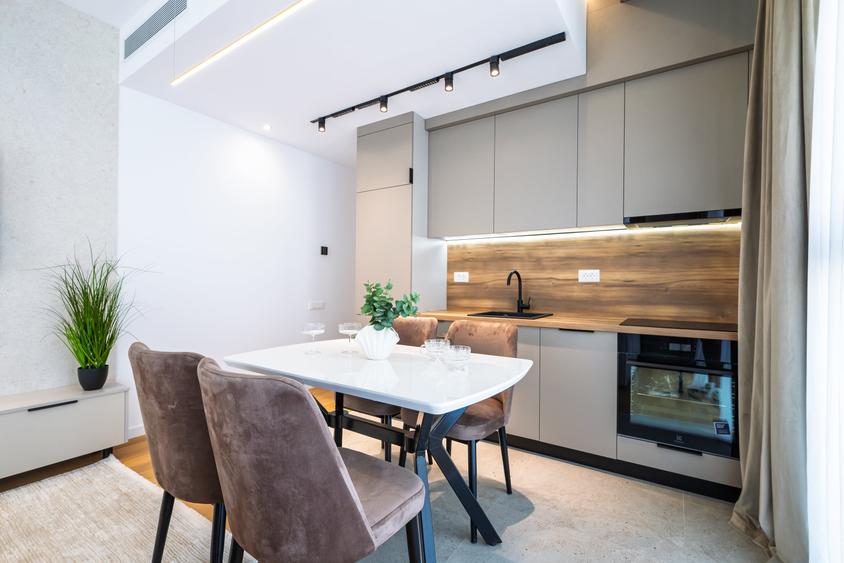 Apartament cu 3 camere decomandat în Floreasca
