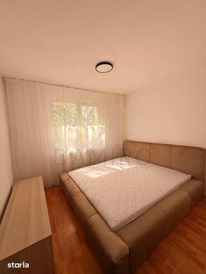Apartament cu 3 camere decomandat în Berceni