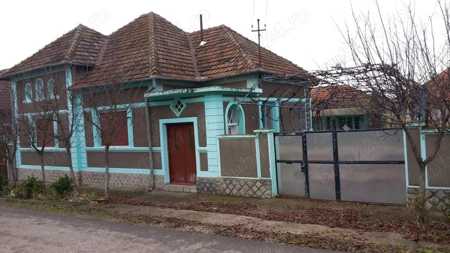 Casă cu 6 camere în Vintere