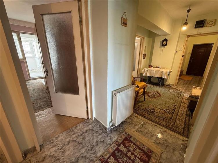 Apartament cu 3 camere decomandat în Ultracentral