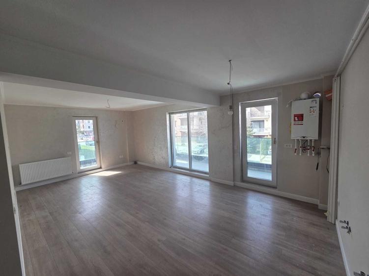 Apartament cu 2 camere decomandat în Tomis Plus