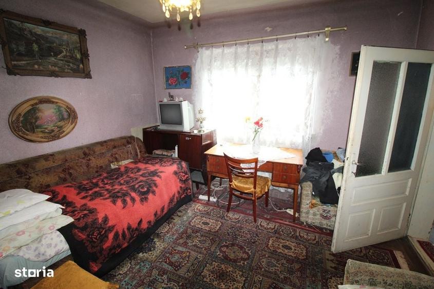 Vand casa P+Pod in Hunedoara, zona Chizid, teren 250mp, anexe... - 12