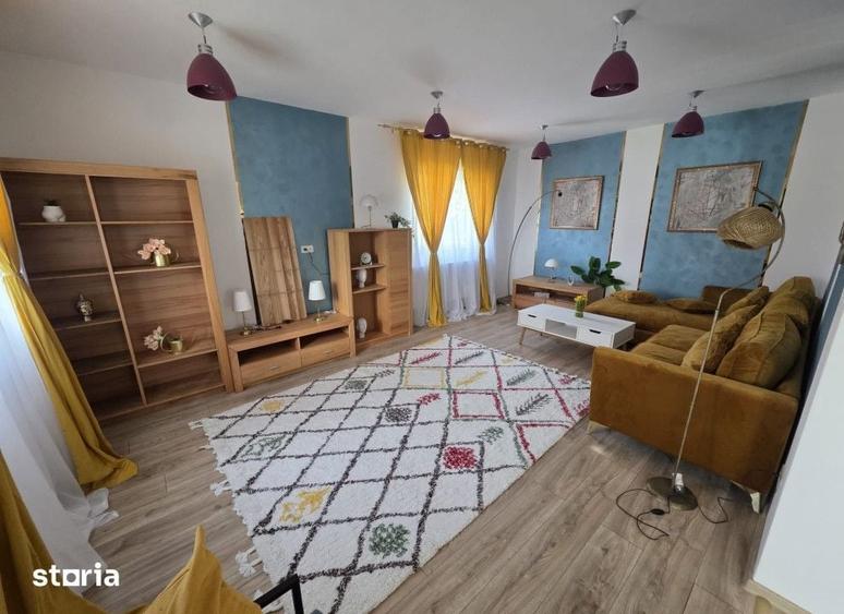 Casă cu 5 camere cu Teren 700 Mp în Valea Lupului