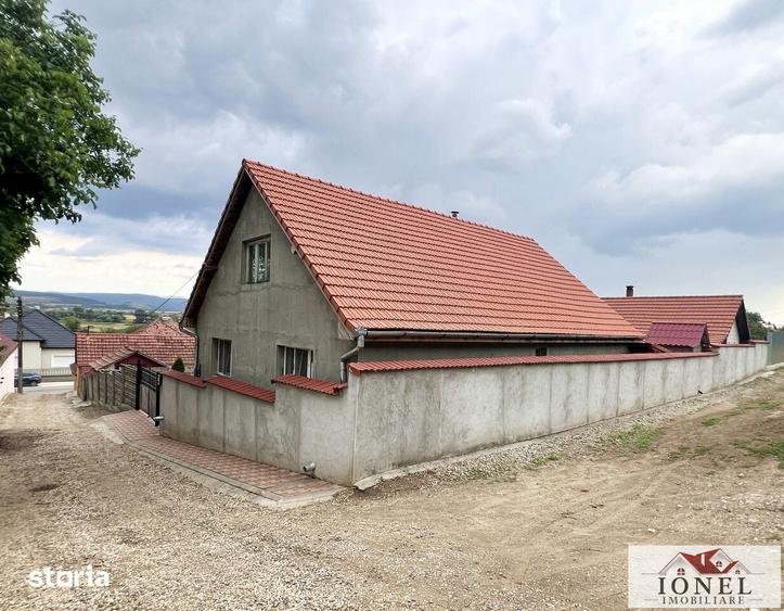Casă cu 5 camere cu Teren 435 Mp în Vințu de Jos