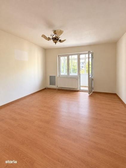 Apartament cu 2 camere semidecomandat în Craiovița Nouă