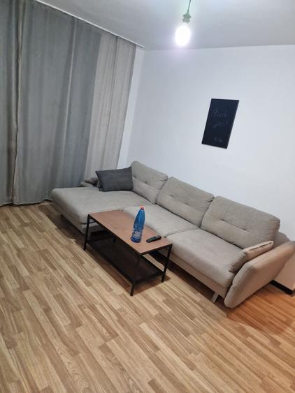 Apartament cu 2 camere decomandat în Exterior Vest